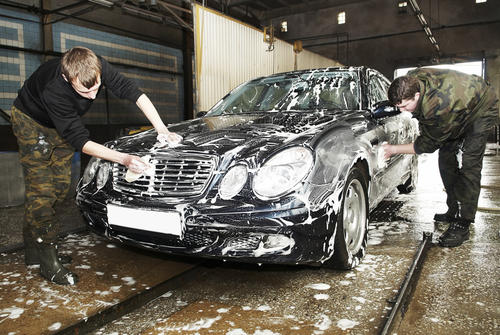 А вы знаете какой автохимией моют ваше авто на мойке? 95% автолюбителей не знают и даже никогда не задавали себе такой вопрос